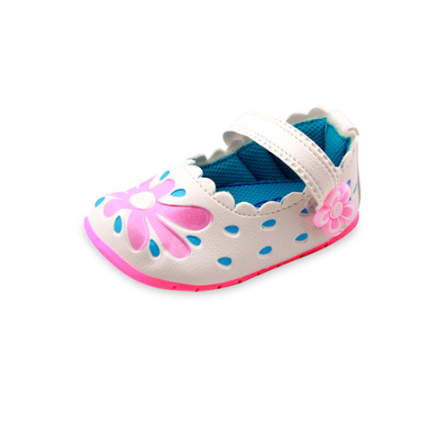 Sepatu Embos Bunga Uk.23-25 Lusty Bunny Ktg @12